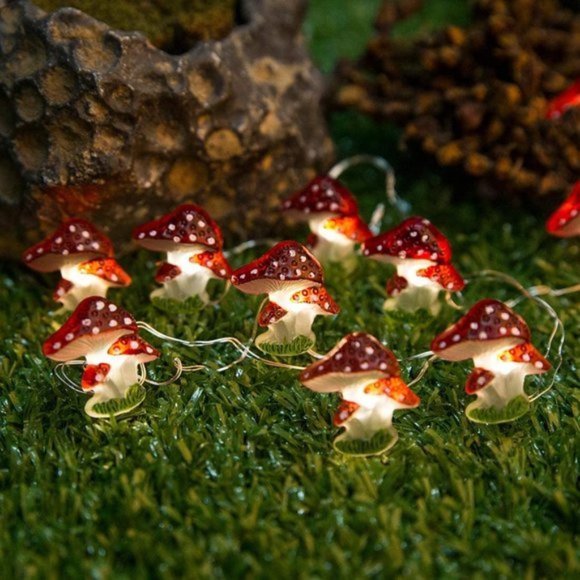 UO 10ft Mushroom LED Indoor Outdoor String Lights - Picture 4 of 8